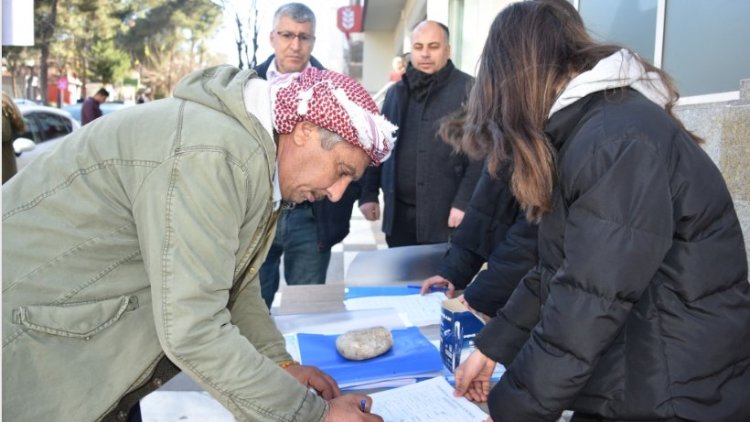 Li Siwêrek ji bo parêzgehbûnê 100 hezar îmze