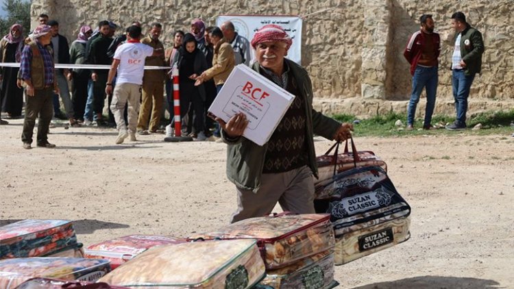 Dezgeha Xêrxwazî ya Barzanî: Alîkarî li zêdetir ji 12 hezar malbatên Efrînî hatine belavkirin