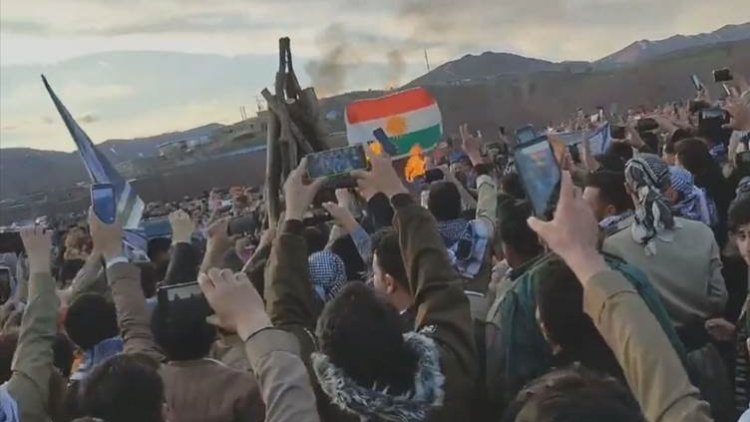 Newroza Rojhilatê Kurdistanê bi durişmeya Jin, Jiyan, Azadî birêve çû