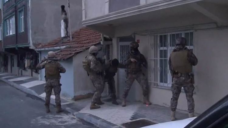 Li Stenbolê 16 kes bi tohmeta alîkariya PKKê û YPGê hatin desteserkirin