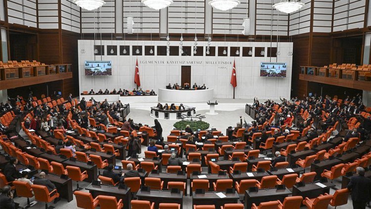 Parlamentoya Tirkiyeyê endamtiya Swêdê ya NATOyê qebûl kir