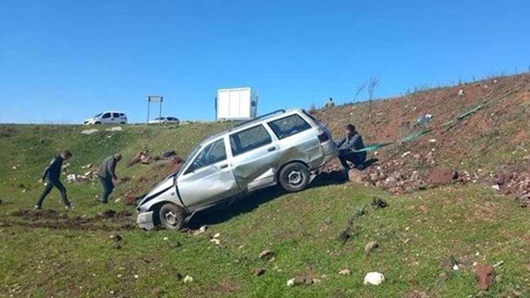 Li Amedê otomobîlek wergeriya: 6 kes birîndar bûn