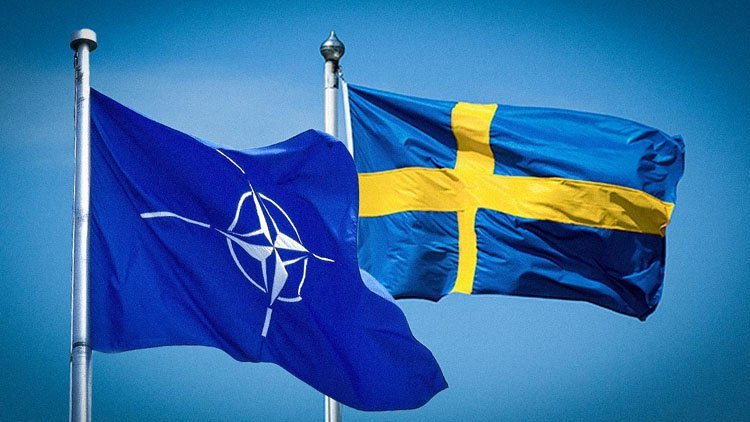 Swêdê belgeyên xwe radest kirin: Êdî endamê NATOyê ye