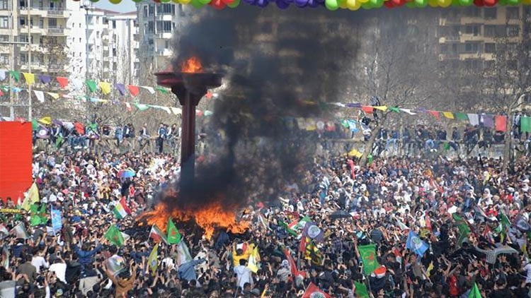 Bernameya Cejna Newrozê diyar bû