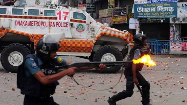 Bangladeş'te eylemler sürüyor, ölü sayısı yükseliyor