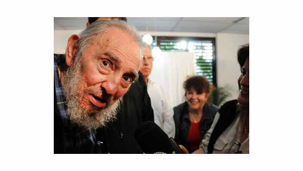 Castro, 9 ay sonra halkın karşısına çıktı