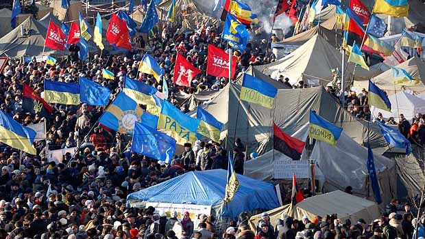 Ukrayna: Göstericiler koşullu affı reddetti