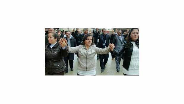 Hêvi Îbrahim:  Devrime kürt kadınlar öncülük etti