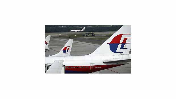227 yolculu Malezya uçağı denize çakıldı