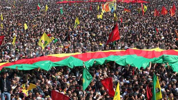 5 merkezde Newroz ateşi yakıldı