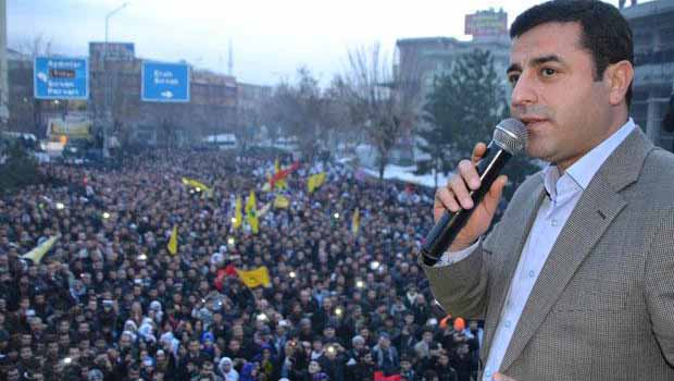 Demirtaş'tan Kılıçdaroğlu'na: Kürt kökenli zannediyorduk, kurt kökenli çıktı