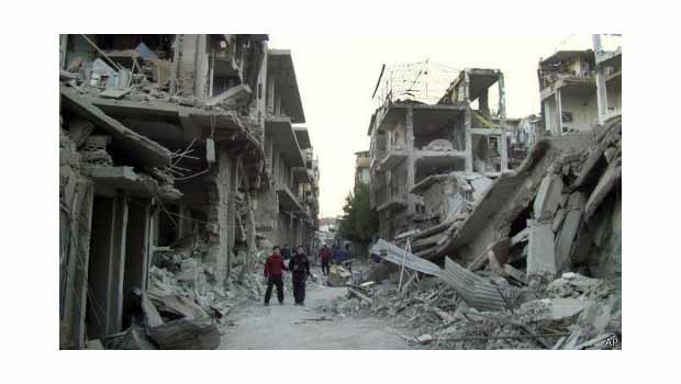 Suriyeli muhalifler Humus'tan tahliye ediliyor