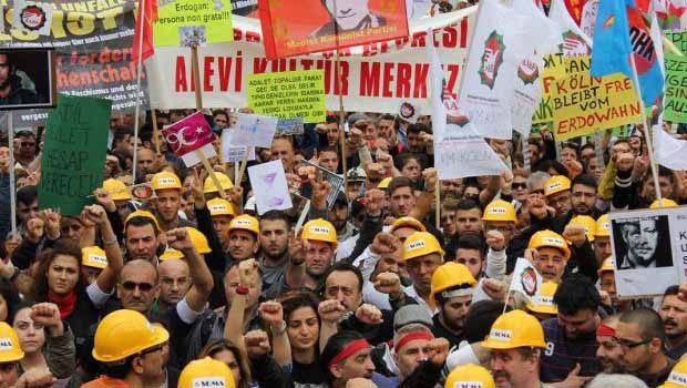 Köln: Erdoğan'ın destekçileri ve karşıtları toplanıyor