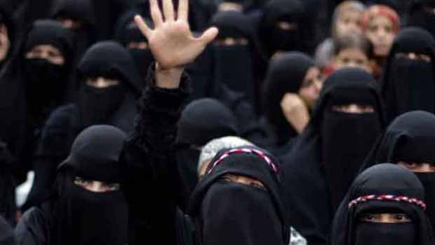 IŞİD'in ele geçirdiği yerlerde ilk yasak kadına