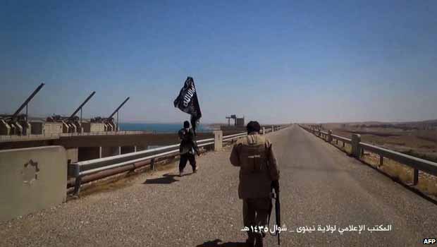  Musul Barajını IŞİD’in elinden geri almak için hava saldırısı başlatıldı