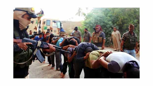  Irak'ta IŞİD'in kaçırdığı askerlerin aileleri meclisi bastı