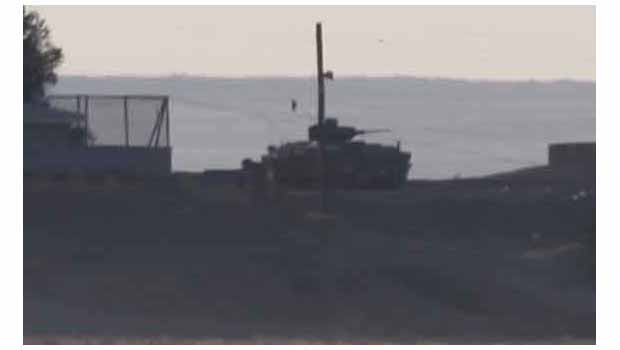 Kobaneliler: “TSK tankları, IŞİD’e direnen YPG mevzilerini vuruyor”