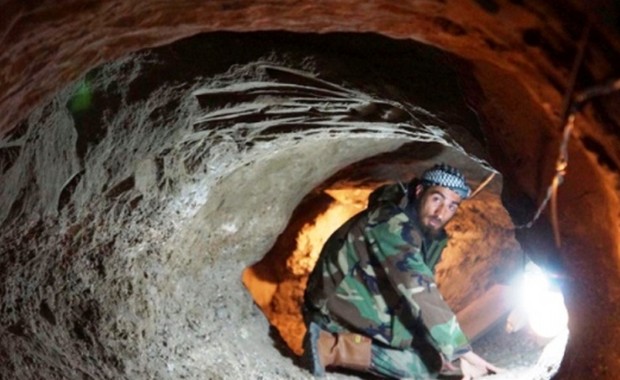 IŞİD Kobanê’de tünel kazıyor