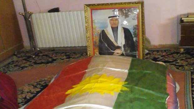 Arap Şeyhi’nin tabutu vasiyeti üzerine Kürdistan Bayrağı’na sarıldı