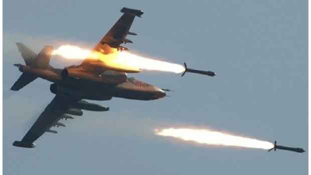 Musul'da Uçaklar IŞİD’in 10 tankını imha etti