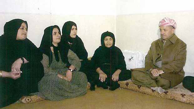 Mesud Barzani'nin gözyaşlarına hakim olamadığı o an