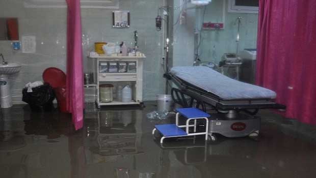 Urfa'da yağış nedeniyle Hastaneyi su bastı