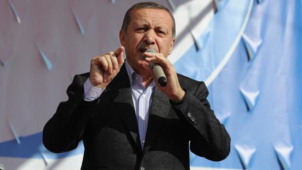 Erdoğan: Dağlarda Zerdüşt dininin eğitimini veriyorlar