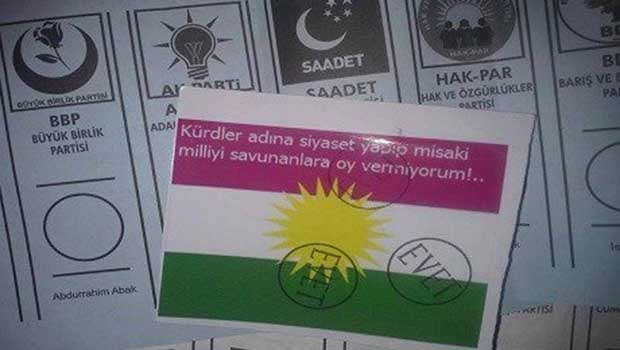 TEV-GER:  Sandığa oy olarak Kürdistan bayrağı! 