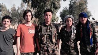 YPG saflarında bir Çinli
