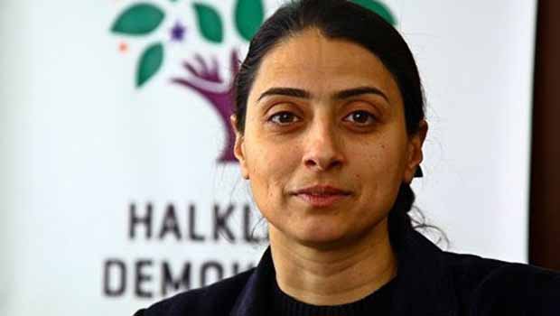 Feleknas Uca'nın  Kürtçe yemin talebine HDP'den izin çıkmadı