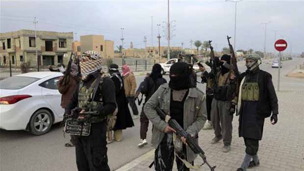 Musul'da IŞİD saldırısı: 10 terörist öldürüldü