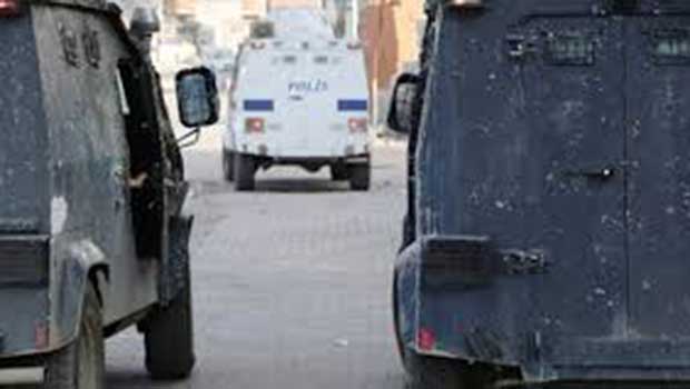 Cizre'de  çatışma: 1 polis öldü 4 polis yaralı