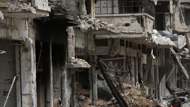 Suriye'de iç savaşta 240 binden fazla kişi öldü