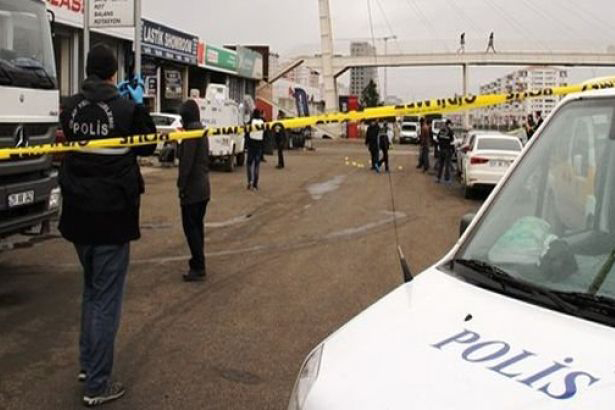 Diyarbakır'da bir vatandaş sokak ortasında öldürüldü