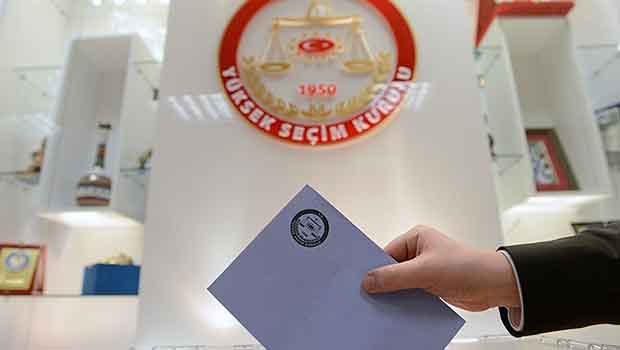 Oy kullanma saatleri belirlendi