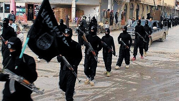 IŞİD, Musul’da 3 Kürdü kurşuna dizdi