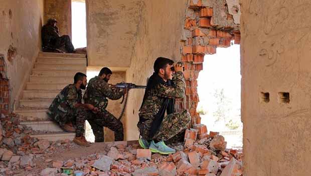 IŞİD Kobane yakınlarındaki bir köye saldırdı