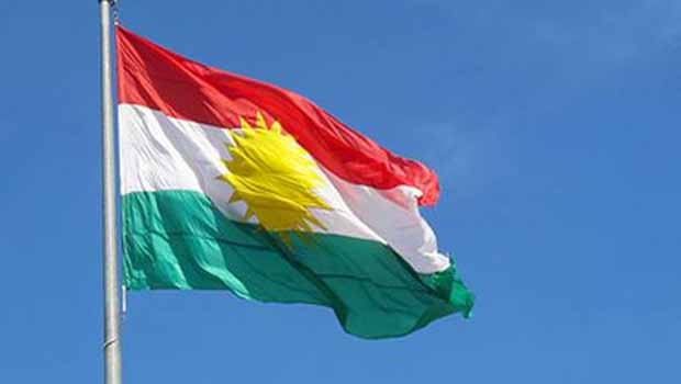 Peşmerge Şengal Merkezine ilk Kürdistan bayrağını dikti