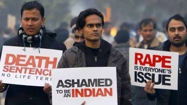 Hindistan'da vahşi toplu tecavüze 7 idam
