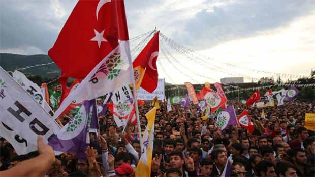 ORC araştırma şirketi: HDP'nin Türk oyları yarı yarıya indi