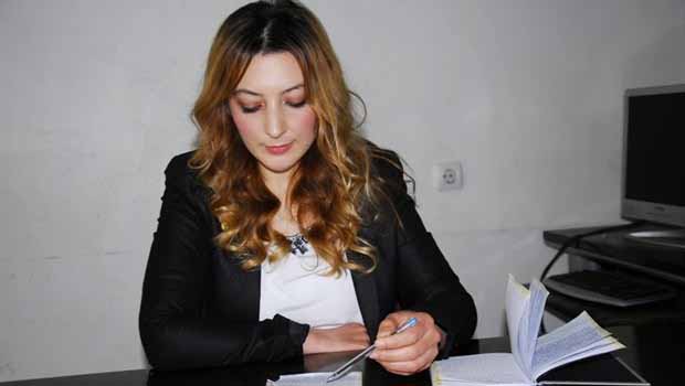 Cizre Belediye Eşbaşkanı Leyla İmret gözaltına alındı.