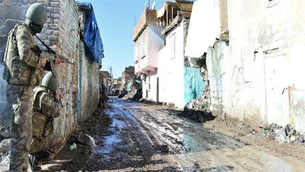 Sur'un 6 mahallesinde sokağa çıkma yasağı ilan edildi