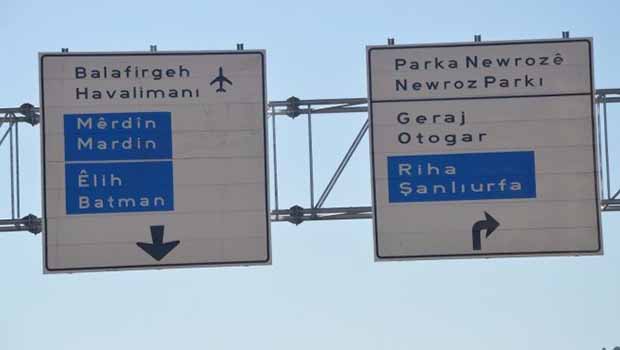 Diyarbakır’daki trafik levhaları artık iki dilli