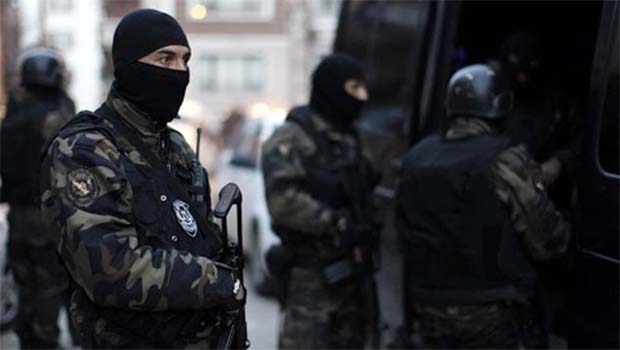 Türkiye Emniyeti dört bin özel harekat polisi alacak