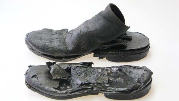 İngiltere’de 700 yıllık deri ayakkabılar bulundu