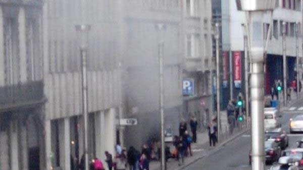 Brüksel'de patlama ve silah sesleri