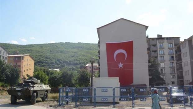 Bitlis'te polis noktasına saldırı