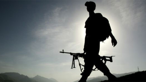Kars'ta çatışma: 2 asker yaralandı