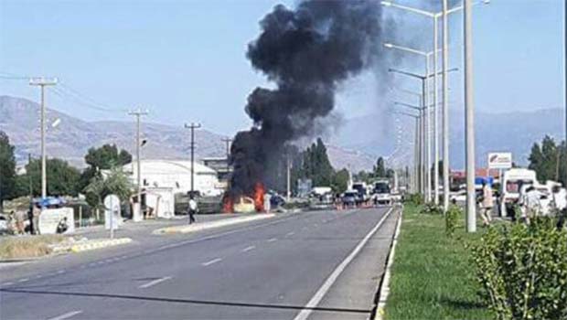 Erzincan'da polise bombalı saldırı