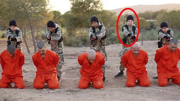 İngiliz Baba: IŞİD'in çocuk celladı benim oğlum